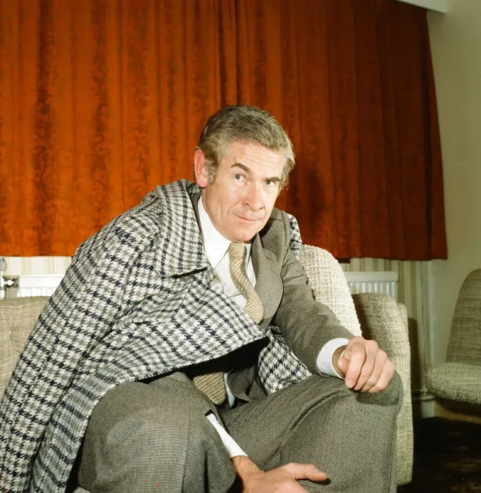 Framed Print : Actor and comedian Stanley Baxter. July 1980 Framed Print : Actor and comedian Stanley Baxter. July 1980