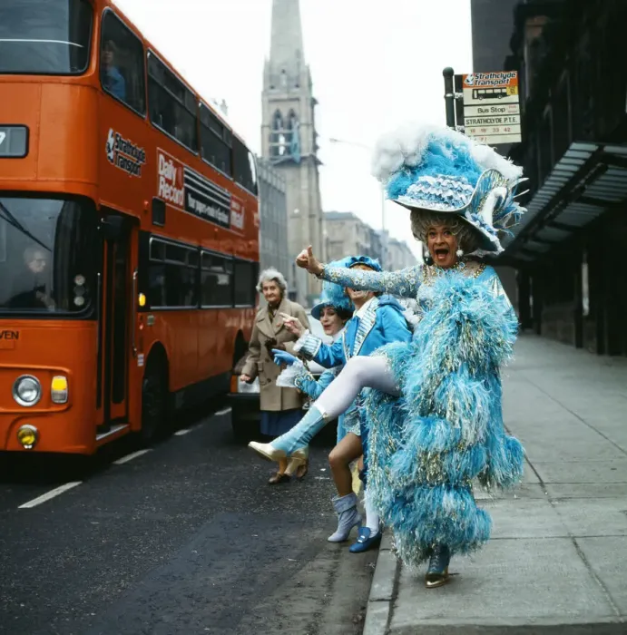 Framed Print : Actor and comedian Stanley Baxter as the Pantomime Dame. November 1983 Framed Print : Actor and comedian Stanley Baxter as the Pantomime Dame. November 1983