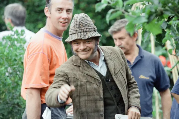 Framed Print : Actor David Jason pictured during the filming of The Darling Buds of May Framed Print : Actor David Jason pictured during the filming of The Darling Buds of May