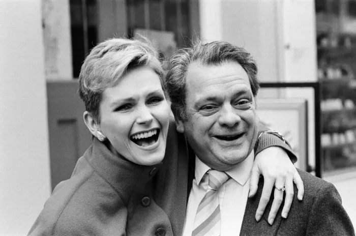 Framed Print : Actor David Jason who stars in Channel 4s production of Porterhouse Blue Framed Print : Actor David Jason who stars in Channel 4s production of Porterhouse Blue