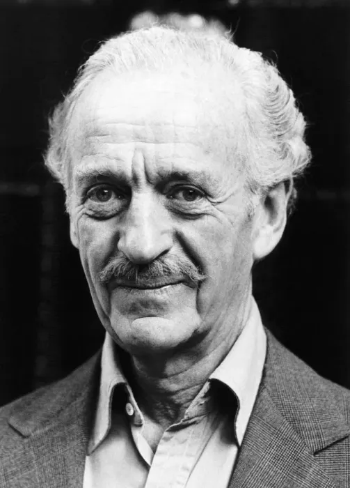 Framed Print : Actor David Niven - October 1978 On location in London for the film Framed Print : Actor David Niven - October 1978 On location in London for the film