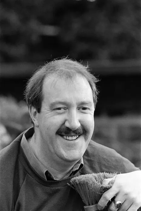 Framed Print : Actor Gorden Kaye in Huddersfield. 4th November 1985 Framed Print : Actor Gorden Kaye in Huddersfield. 4th November 1985