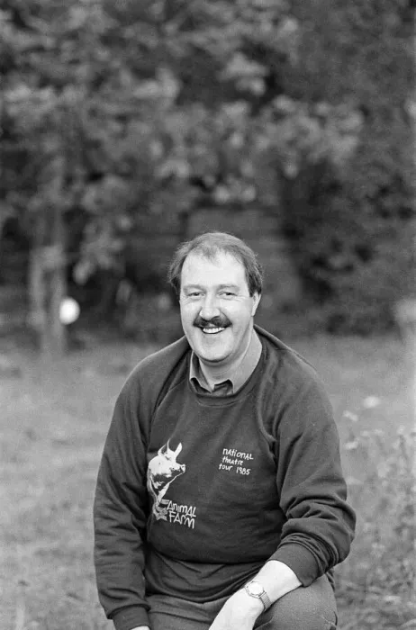 Framed Print : Actor Gorden Kaye in Huddersfield. 4th November 1985 Framed Print : Actor Gorden Kaye in Huddersfield. 4th November 1985