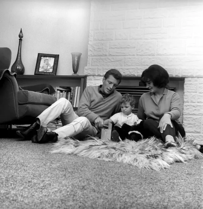 Framed Print : Actor Johnny Briggs at home with his wife Caroline and children Mark and Karen Framed Print : Actor Johnny Briggs at home with his wife Caroline and children Mark and Karen