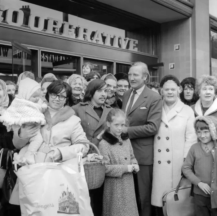 Framed Print : Actor Leslie Phillips was in Newcastle on 16th November 1971 starring in the play The Man Framed Print : Actor Leslie Phillips was in Newcastle on 16th November 1971 starring in the play The Man