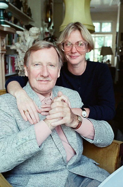 Actor Leslie Phillips and his wife Angela Scoular. 18th September 1989