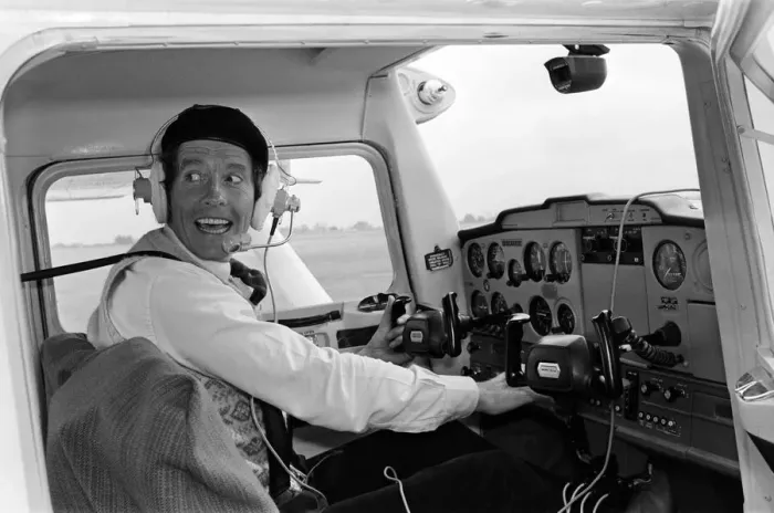 Framed Print : Actor Michael Crawford pictured during filming of the BBC comedy series Framed Print : Actor Michael Crawford pictured during filming of the BBC comedy series