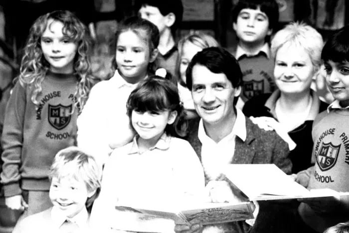 Framed Print : Actor Michael Palin pays a surprise visit to Monkhouse Primary School in North Shields to Framed Print : Actor Michael Palin pays a surprise visit to Monkhouse Primary School in North Shields to