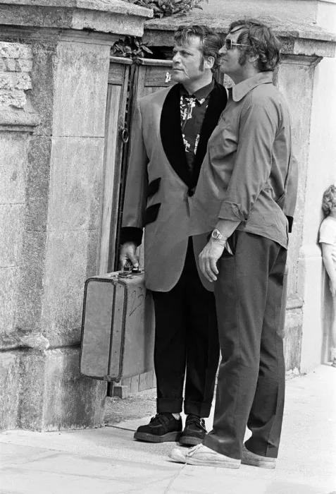 Framed Print : Actor Oliver Reed dressed in Teddy Boy clothing during a break in filming of the pop Framed Print : Actor Oliver Reed dressed in Teddy Boy clothing during a break in filming of the pop