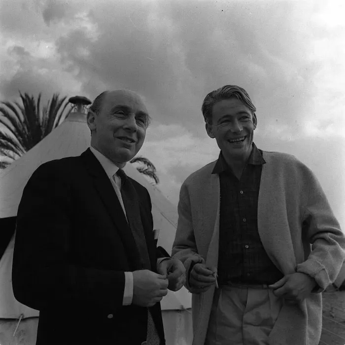 Framed Print : The actor Peter O Toole giving an interview March 1962 to the Daily Mirror reporter Framed Print : The actor Peter O Toole giving an interview March 1962 to the Daily Mirror reporter