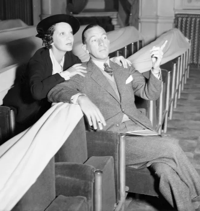 Framed Print : Actor and playwrite Noel Coward and Actress Gertude Lawrence send here during Framed Print : Actor and playwrite Noel Coward and Actress Gertude Lawrence send here during