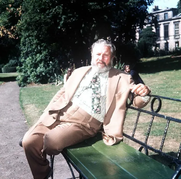 Framed Print : Actor and raconteur Peter Ustinov in Edinburgh - October 1972 dbase MSI Framed Print : Actor and raconteur Peter Ustinov in Edinburgh - October 1972 dbase MSI