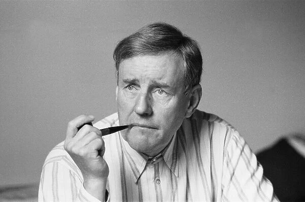 Actor Richard Briers seen here at his West London home. 6th May 1987
