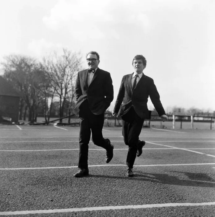 Framed Print : Actor Tom Courtenay went to Bexley to help his friend, Labour candidate Russell Butler Framed Print : Actor Tom Courtenay went to Bexley to help his friend, Labour candidate Russell Butler