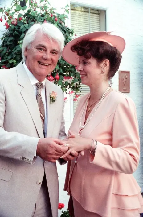 Framed Print : Actor Tony Booth and Nancy Jaeger at their wedding in the Jaeger family Framed Print : Actor Tony Booth and Nancy Jaeger at their wedding in the Jaeger family