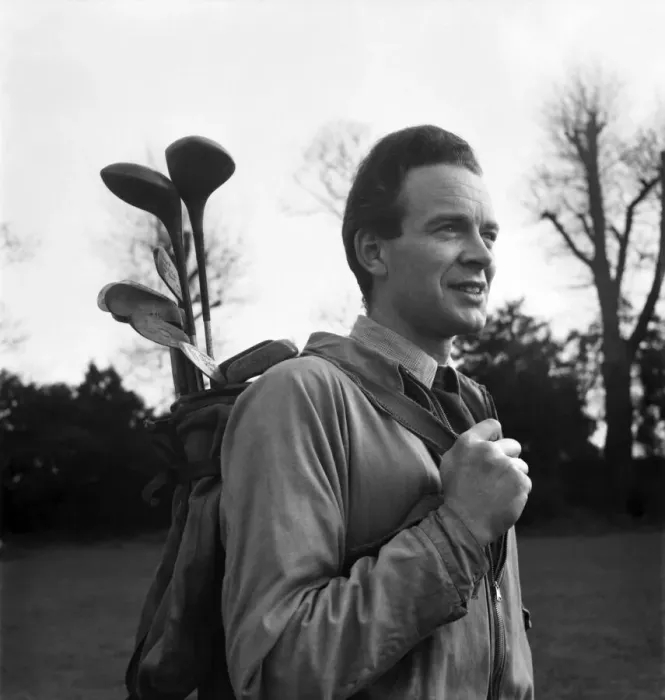 Framed Print : Actor Tony Britton playing golf. April 1953 D1365-001 Framed Print : Actor Tony Britton playing golf. April 1953 D1365-001