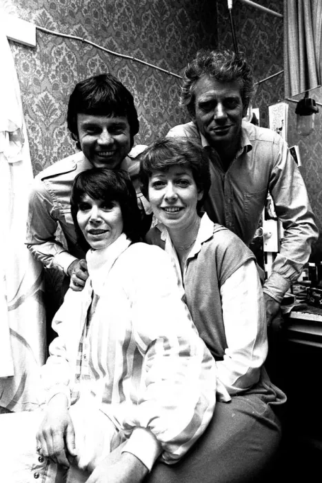 Framed Print : Actors Frazer Hines Judy Carne, Sheila Ferris and Mark Burns who are appearing i in Framed Print : Actors Frazer Hines Judy Carne, Sheila Ferris and Mark Burns who are appearing i in