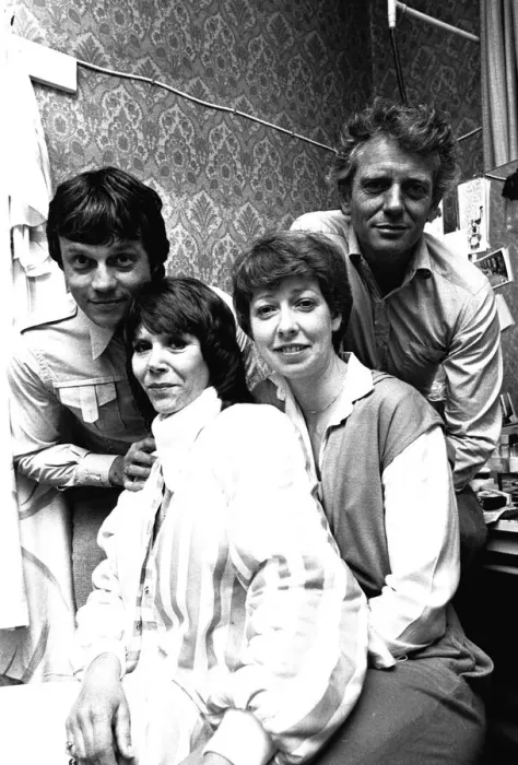 Framed Print : Actors Frazer Hines Judy Carne, Sheila Ferris and Mark Burns who are appearing i in Framed Print : Actors Frazer Hines Judy Carne, Sheila Ferris and Mark Burns who are appearing i in