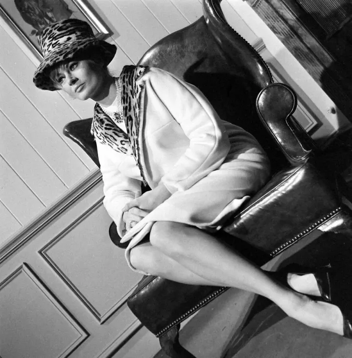 Framed Print : Actress Anita Ekberg seen here on the set of the ABC Murders Entertainment