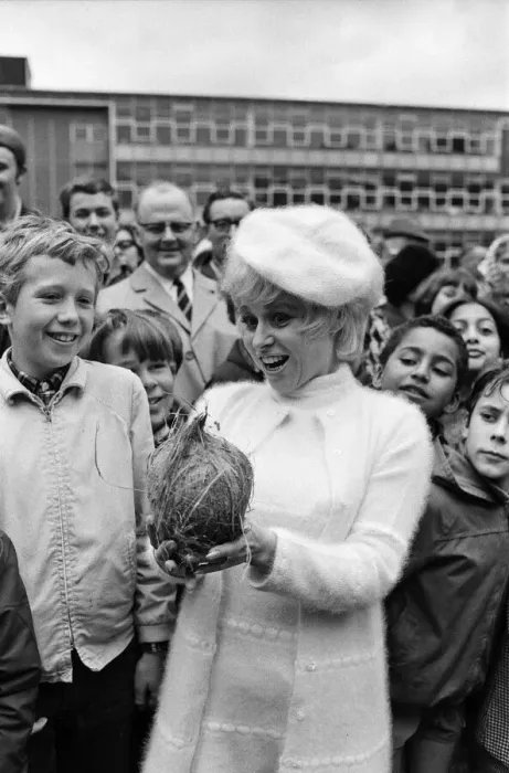 Framed Print : Actress Barbara Windsor was lucky on the coconut shy at The William Ellis School summer Framed Print : Actress Barbara Windsor was lucky on the coconut shy at The William Ellis School summer