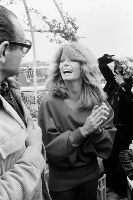 Framed Print : US actress Farrah Fawcett Majors pictured at a photo reception at the Dorcester Hotel in Framed Print : US actress Farrah Fawcett Majors pictured at a photo reception at the Dorcester Hotel in