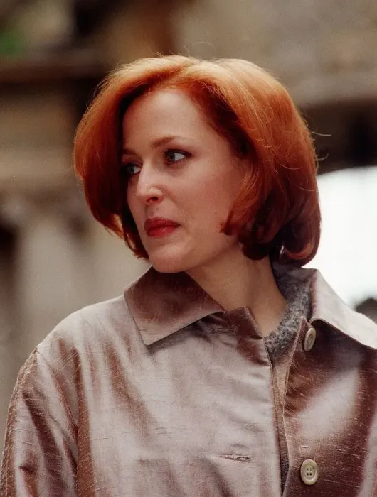 Framed Print : Actress Gillian Anderson the star of the television programme The X Files in Glasgow to Framed Print : Actress Gillian Anderson the star of the television programme The X Files in Glasgow to