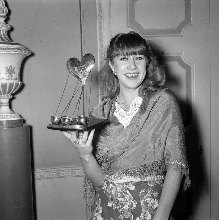 Framed Print : Actress Helen Mirren with her award at the Show Business Personality of 1975 as the best Framed Print : Actress Helen Mirren with her award at the Show Business Personality of 1975 as the best