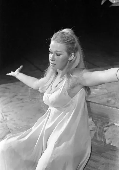 Framed Print : Actress Helen Mirren as Cressida, in a scene from Troilus and Cressida Framed Print : Actress Helen Mirren as Cressida, in a scene from Troilus and Cressida