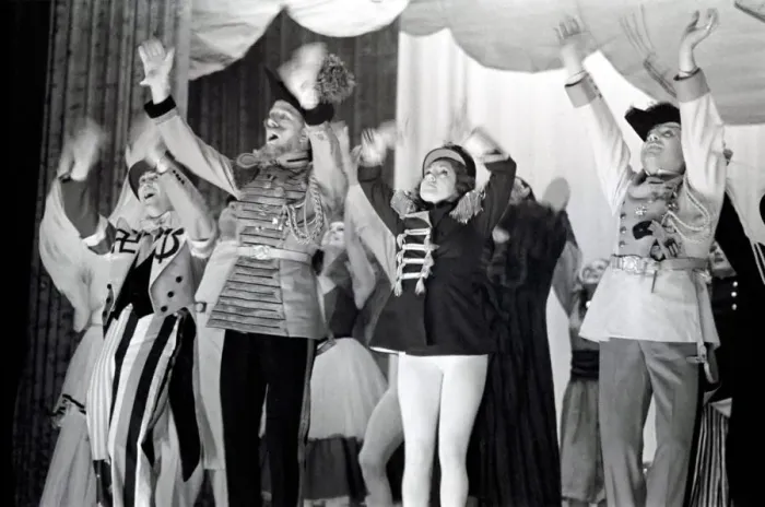 Framed Print : Actress Hermione Baddeley Seen here in a production of To and Fro Framed Print : Actress Hermione Baddeley Seen here in a production of To and Fro