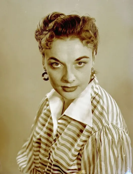 Framed Print : Actress Jacqueline Hill who played the Doctor Who companion Barbara
