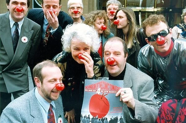 Actress Jean Boht and actor Gorden Kaye doing their bit for Comic Relief in 1993
