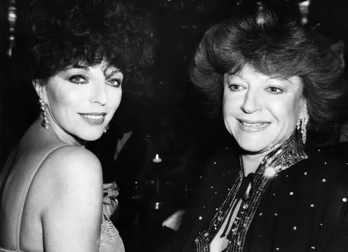 Framed Print : Actress Joan Collins meets Regine at the opening of the new London Club Framed Print : Actress Joan Collins meets Regine at the opening of the new London Club