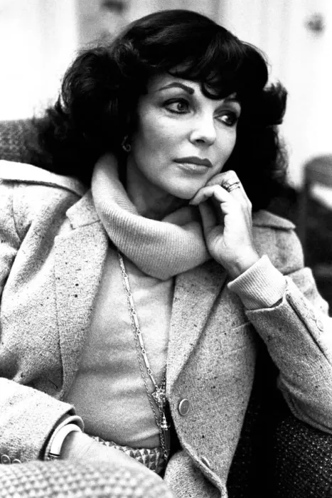 Framed Print : Actress Joan Collins in Newcastle on 27th February 1980 to promote her latest film Framed Print : Actress Joan Collins in Newcastle on 27th February 1980 to promote her latest film