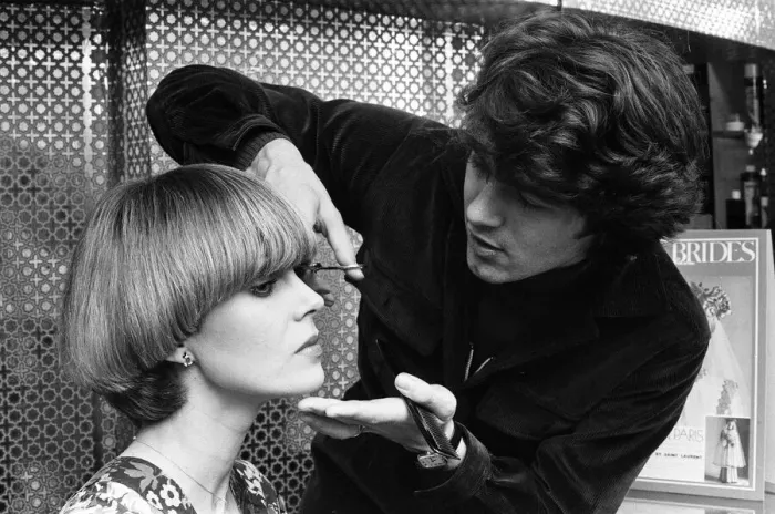 Framed Print : Actress Joanna Lumley models her Purdey'haircut with its creator