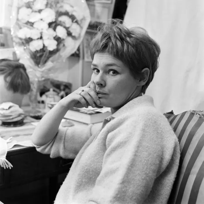 Framed Print : Actress Judi Dench. 4th August 1967 Framed Print : Actress Judi Dench. 4th August 1967