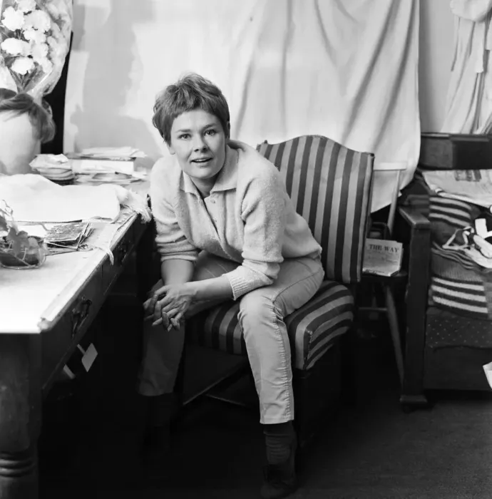 Framed Print : Actress Judi Dench. 4th August 1967 Framed Print : Actress Judi Dench. 4th August 1967