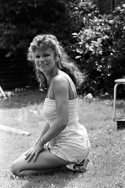 Actress Julie Walters on location. 3rd July 1985
