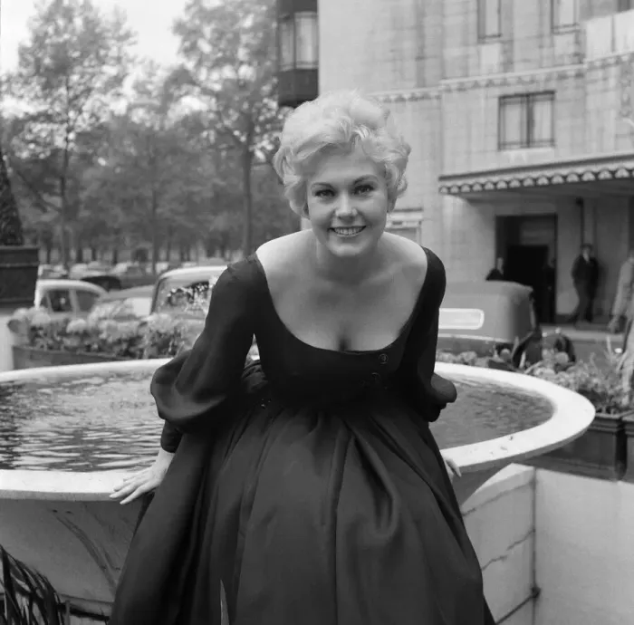 Framed Print : Actress Kim Novak at The Dorchester Hotel. 25th May 1956