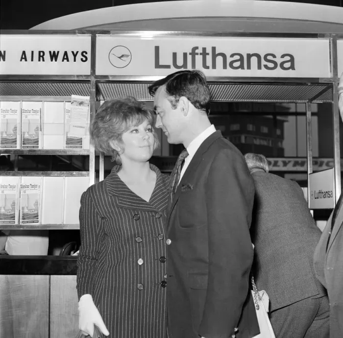 Framed Print : Actress Kim Novak and her husband Richard Johnson at LAP. 3rd June 1965 Framed Print : Actress Kim Novak and her husband Richard Johnson at LAP. 3rd June 1965