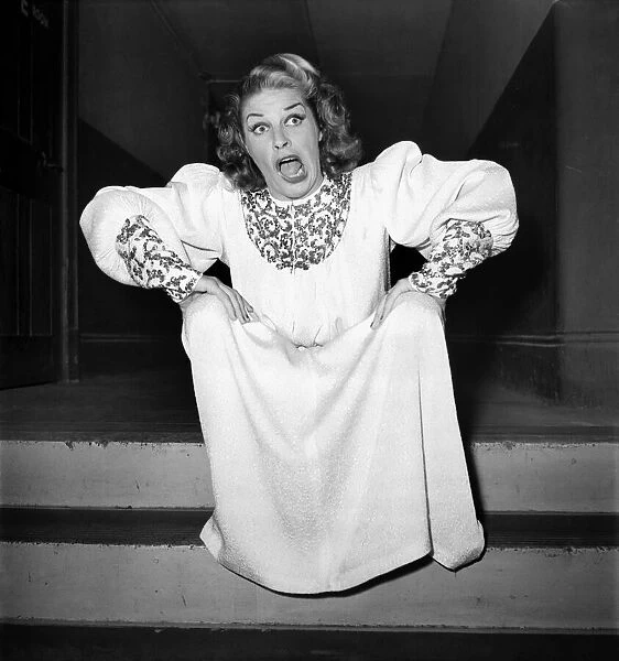 Actress Martha Raye. April 1948 O12447-001