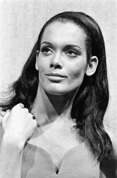 Framed Print : Actress Martine Beswick on the set of Thunderball'at Pinewood Studios Framed Print : Actress Martine Beswick on the set of Thunderball'at Pinewood Studios