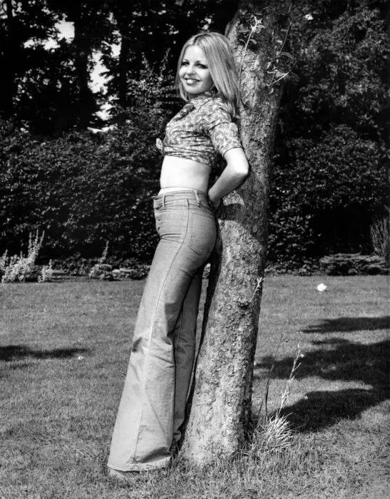 Framed Print : Actress Sally Thomsett, seen here at her beautiful Thames-side home in Teddington Framed Print : Actress Sally Thomsett, seen here at her beautiful Thames-side home in Teddington
