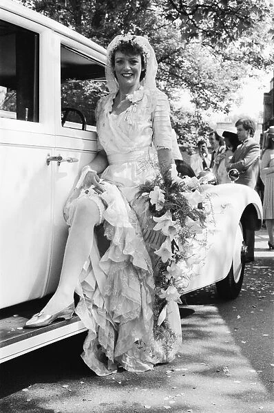 Actress Sherrie Hewson pictured during her wedding to British Aerospace engineer Ken Boyd