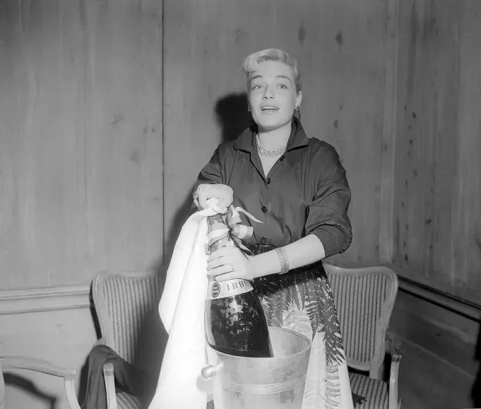 Framed Print : Actress Simone Signoret at a press conference Framed Print : Actress Simone Signoret at a press conference