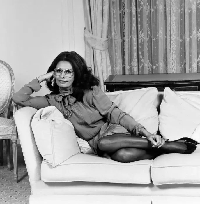 Framed Print : Actress Sophia Loren, pictured in London where shes promoting her new book. October 1984
