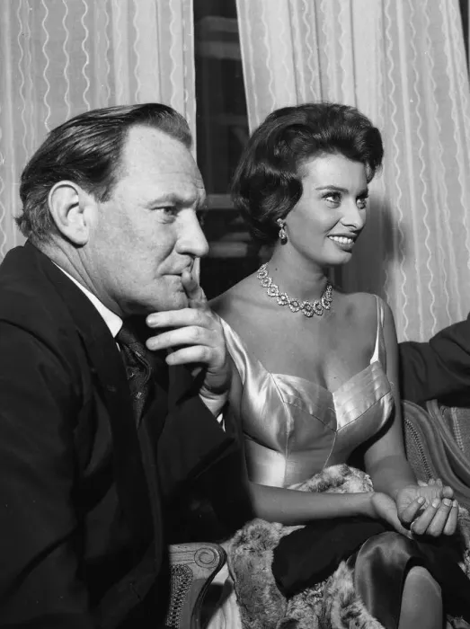 Framed Print : Actress Sophia Loren with Trevor Howard 1957 Framed Print : Actress Sophia Loren with Trevor Howard 1957