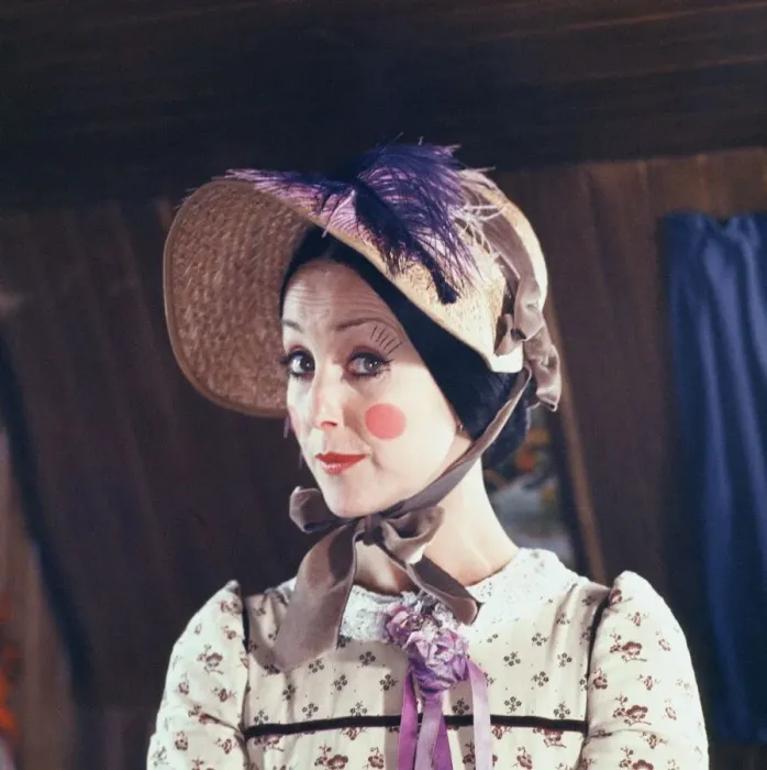 Framed Print : Actress Una Stubb as Aunt Sally in the Southern Television series of Worzel Gummidge Framed Print : Actress Una Stubb as Aunt Sally in the Southern Television series of Worzel Gummidge