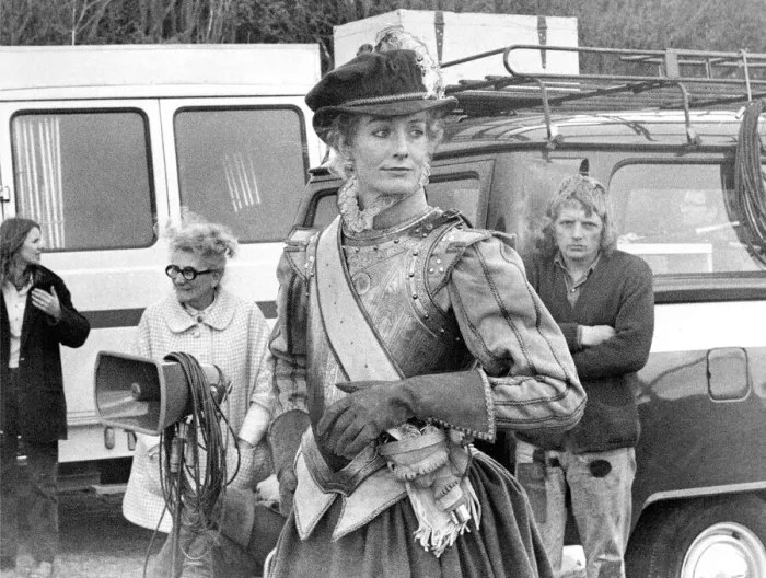 Framed Print : Actress Vanessa Redgrave in costume as Mary Queen of Scots on the set at Bamburgh Castle