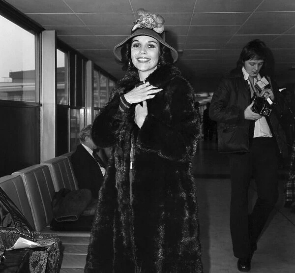 Actress Viviane Ventura. February 1975 75-00917-002
