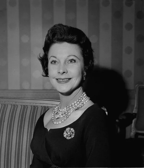 Framed Print : Actress Vivien Leigh 15th March 1959 Framed Print : Actress Vivien Leigh 15th March 1959
